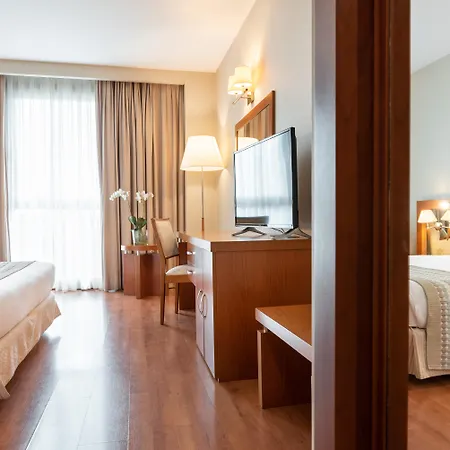 Hotell Eurostars San Lazaro 4*
