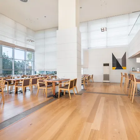 欧洲之星圣拉萨罗酒店 4* A Torre Branca