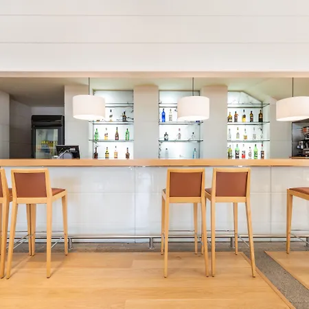 ユーロスターズ サン ラサロ 4*