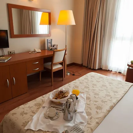 Hotell Eurostars San Lazaro 4*