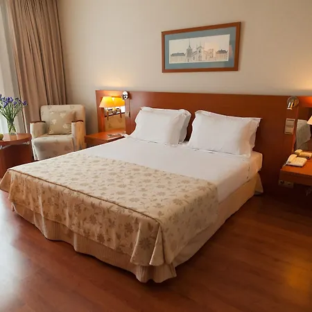Hotell Eurostars San Lazaro 4*