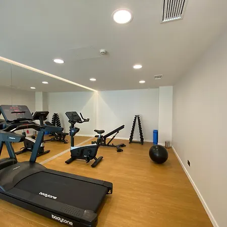 ユーロスターズ サン ラサロ ホテル