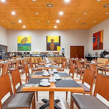 ユーロスターズ サン ラサロ 4* A Torre Branca