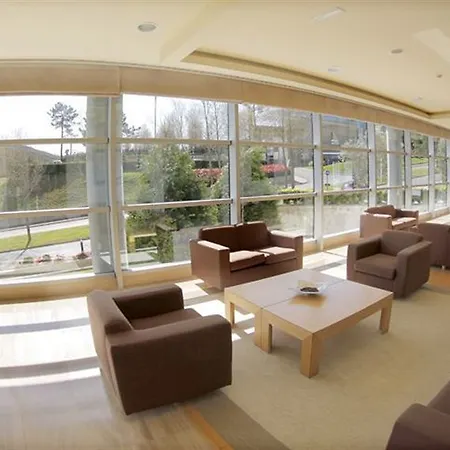 ホテル ユーロスターズ サン ラサロ A Torre Branca